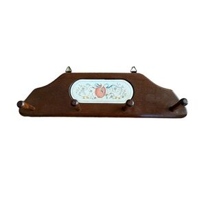 Wooden Wall Mounted Mug Towel Rack w/ 4 Pegs, Vintage Country Goose By Good Wood